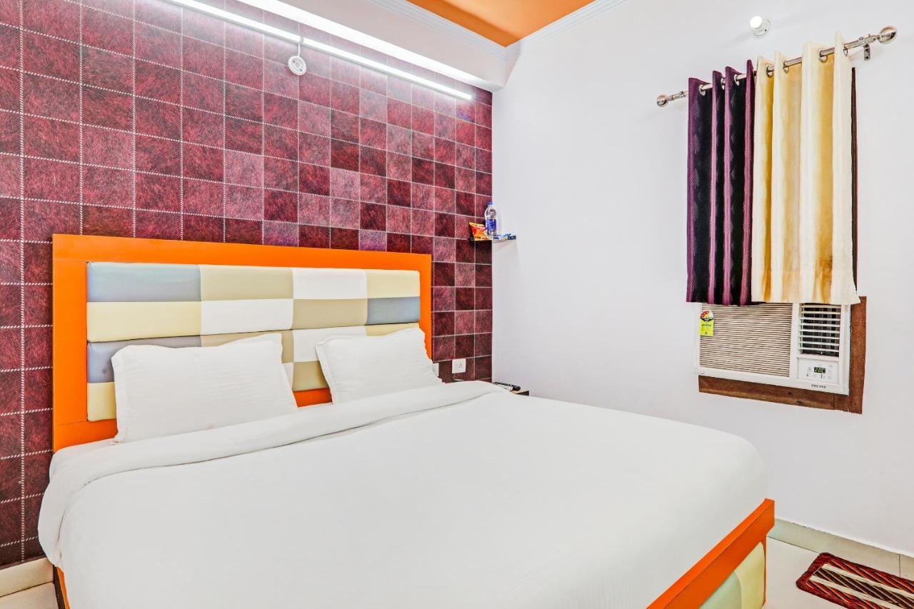 Oyo 76775 Hotel Rk Grand Bhauli Dış mekan fotoğraf
